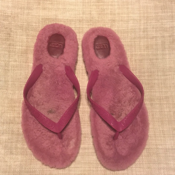UGG Shoes - Ugg flip flops